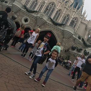 Meet your Posher, Amina